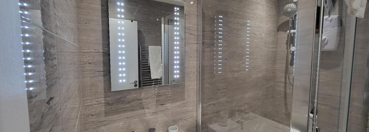 Garland Stylish Apartment 1 In Greater Londra Esterno foto